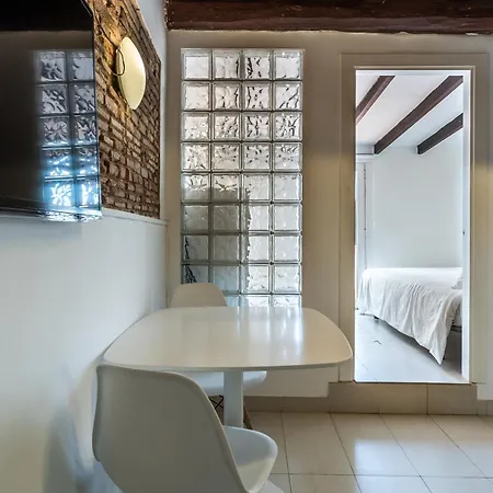 Apartamento La Boqueria Atic Apartment
